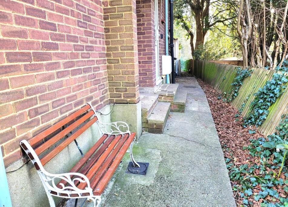 Ferienwohnung Harry'S House Watford  Exterior foto